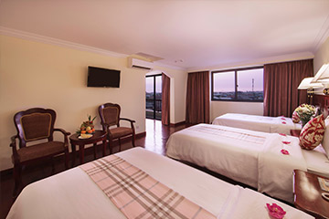 Deluxe Triple Room