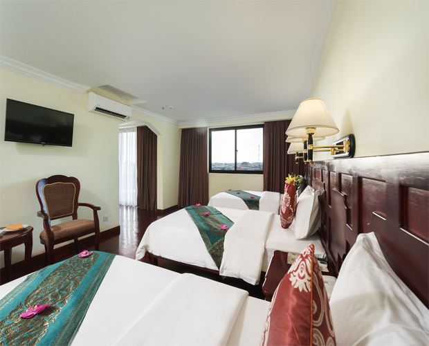Smiling Deluxe Oringial Triple Room